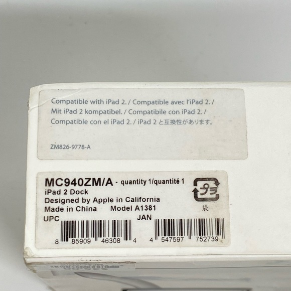 APPLE IPAD DOCK DESIGNED FOR 2ND GENERATION IPAD NEW IN BOX - Picture 3 of 4